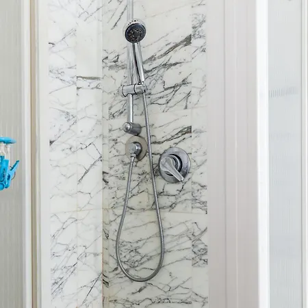Marble House Carrara