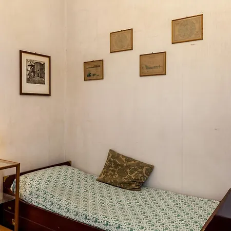 Marble House Carrara