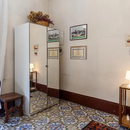 Marble House Carrara