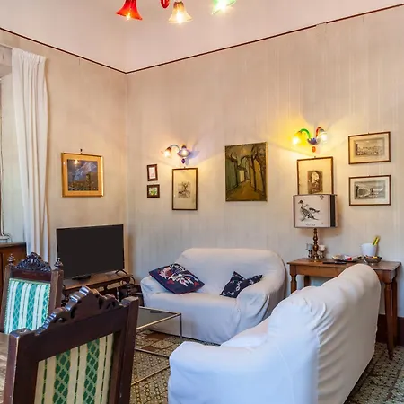 Appartement Marble House *