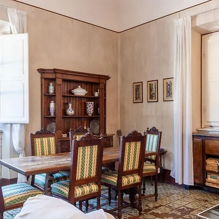 Lägenhet Marble House Carrara